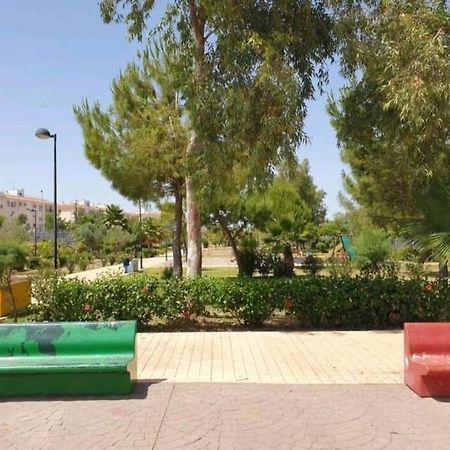 Alojamiento Con Piscina Y Parking En Sevilla 拉阿尔加瓦 外观 照片