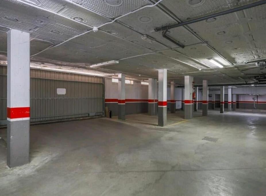 Alojamiento Con Piscina Y Parking En Sevilla 拉阿尔加瓦 外观 照片