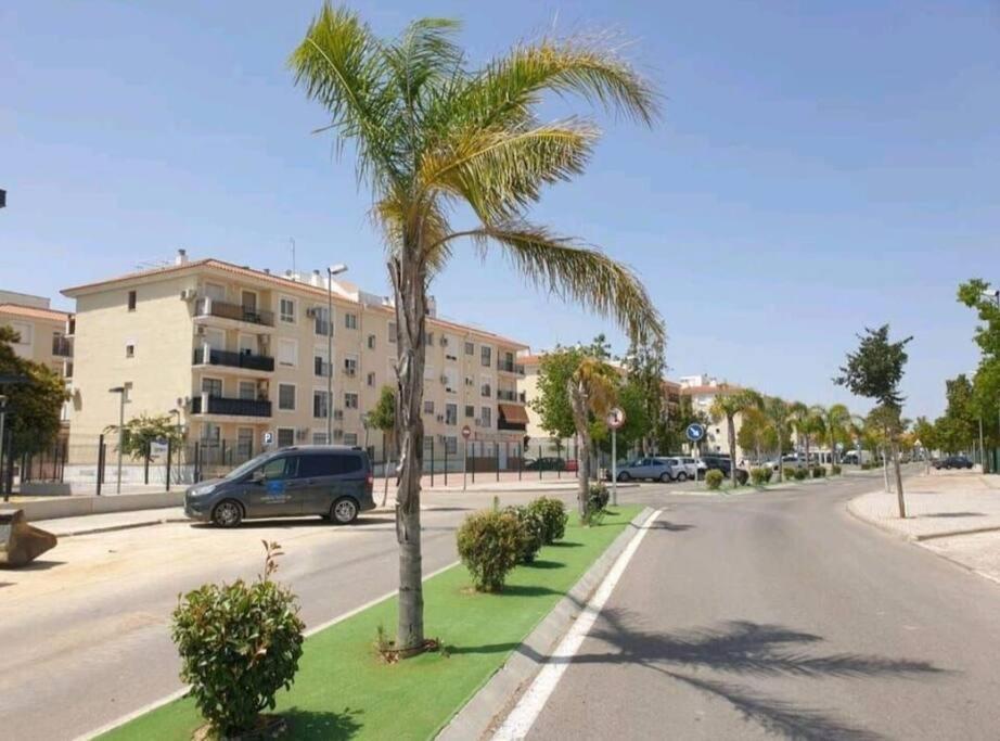 Alojamiento Con Piscina Y Parking En Sevilla 拉阿尔加瓦 外观 照片